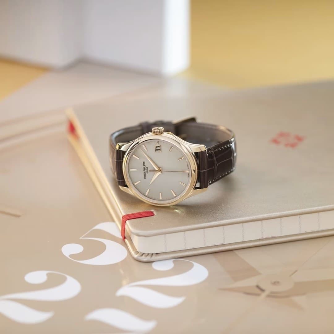 Patek Philippe Calatrava Yellow Gold White Dial 39mm photo 3